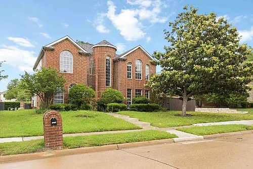 3301 Patriot Dr Photo 1