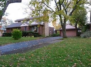 33 Hi View Ter, West Seneca, NY 14224