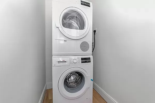 Rented by MNS | media 7