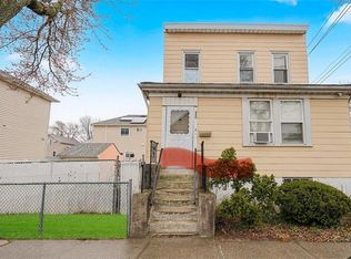 260 Garretson Ave, Staten Island, NY 10305