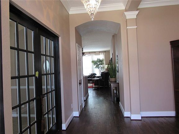 3rd image of 2510 Logan Dr
