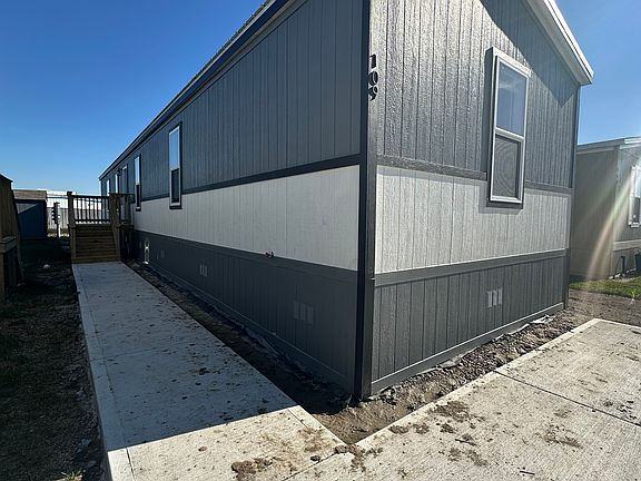 2nd image of 109 Cirrus Cir