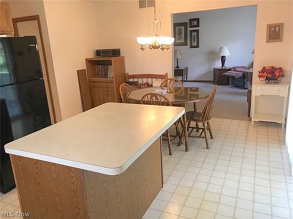 5th image of 150 Livingston Cir NW