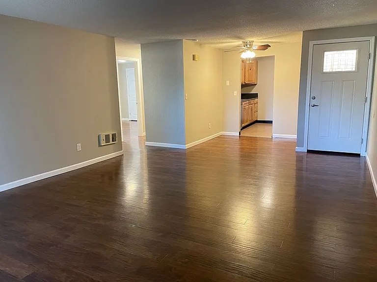 Whitman Park Apartments — Photo 34