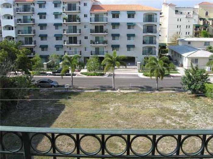 2nd image of 323 Navarre Ave APT 402