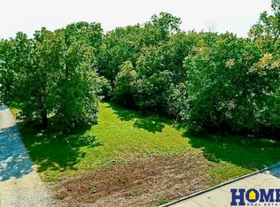 215 E 5th St, Hickman, NE 68372
