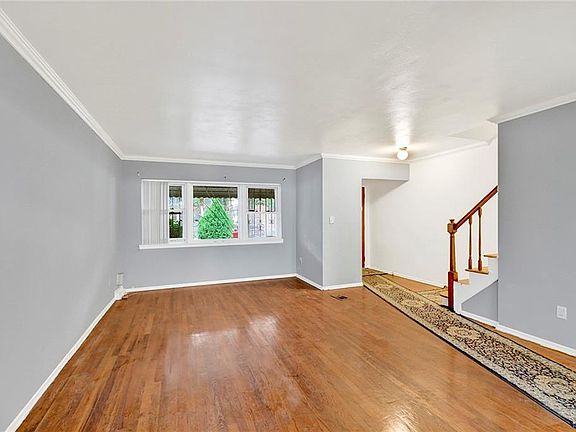 5th image of 615 E 57th St