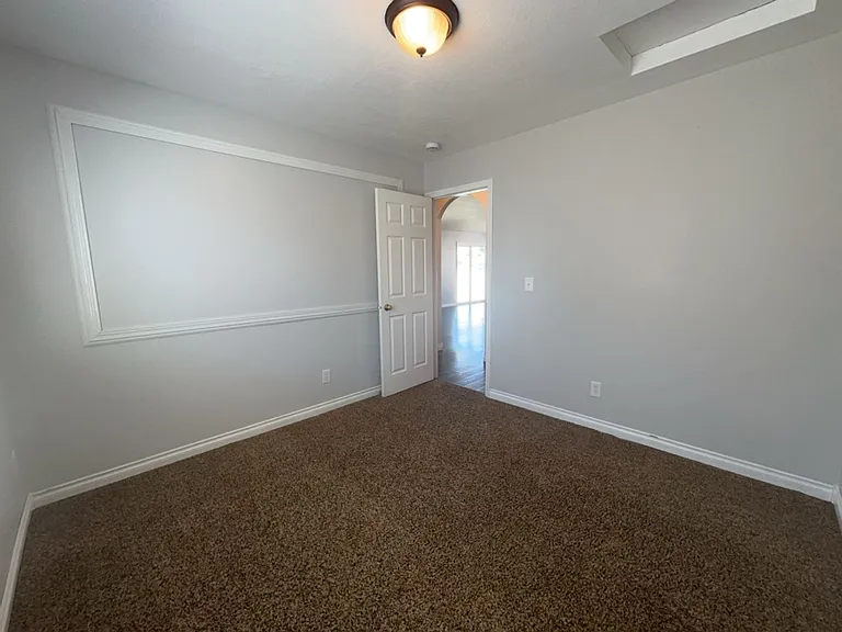 1537 Foxglove Ave — Photo 15