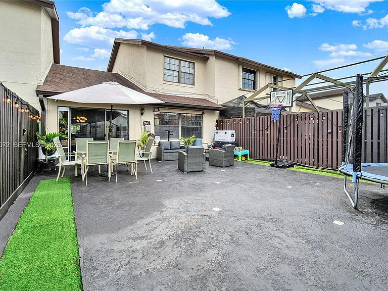 10044 SW 137th Pl — Photo 33