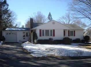 66 Baymor Dr, East Longmeadow, MA 01028
