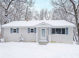 6220 Ramsdell Dr NE, Rockford, MI 49341