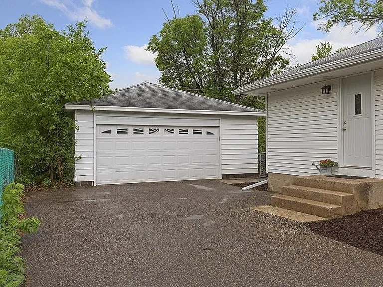 10682 Jefferson St NE — Photo 14