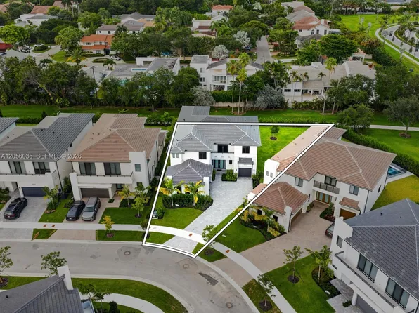 19701 NE 16th Pl, Miami, FL 33179