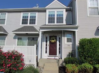 106 Eagle Ct #107, Jamison, PA 18929