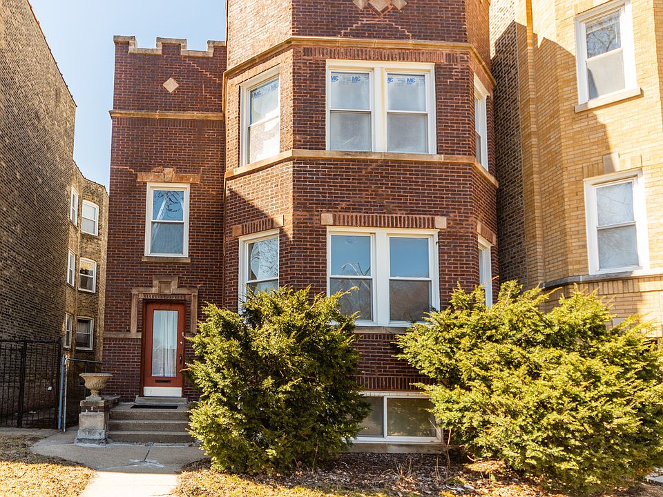 1st image of 6152 N Oakley Ave