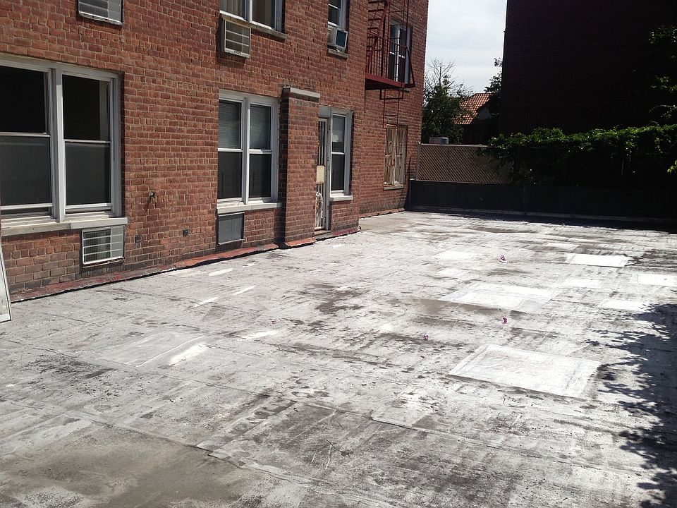 Building Photo 3