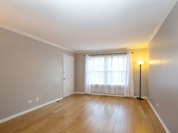 2nd image of 233 Washington Sq APT A