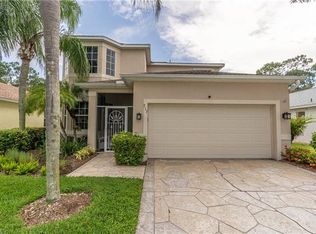 717 Crossfield Cir, Naples, FL 34104