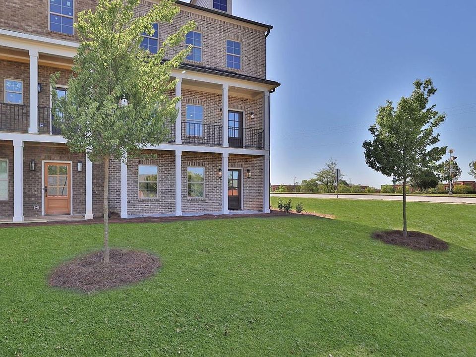 1st image of 909 Duck Walk Way #1