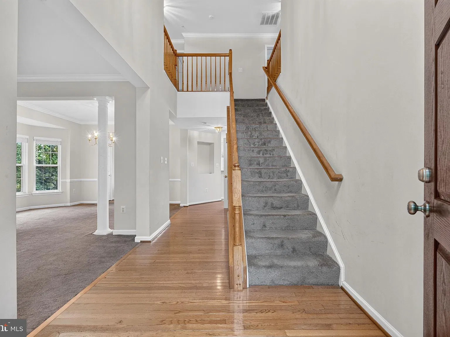 5 bed, 2.5 bath, 2686 sqft, $5,150 — Photo 4
