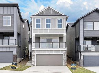 156 S Crimson Ridge Pl NW, Calgary, AB T3L0K4