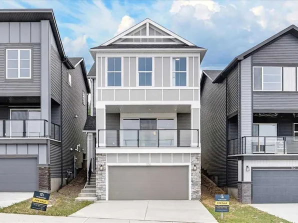 156 S Crimson Ridge Pl NW, Calgary, AB T3L 0K4