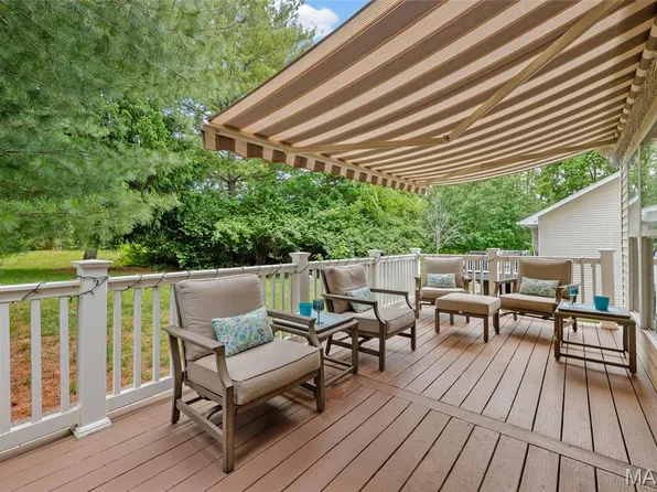 806 Conch Ter, Lake Saint Louis, MO 63367