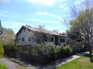 1303 4th St, La Grande, OR 97850