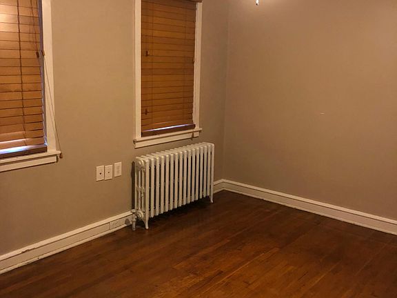 5th image of 1427 N Lincoln St