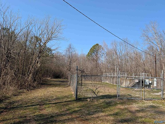 2nd image of 4 Acres Hwy #21