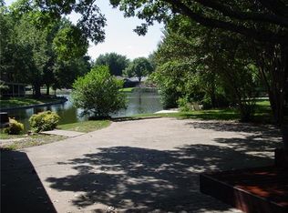 2110 Briarwood Blvd, Arlington, TX 76013