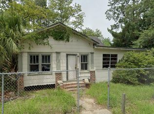 17 7th St NW, Moultrie, GA 31768