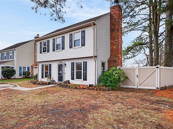 3rd image of 3733 Windridge Rd