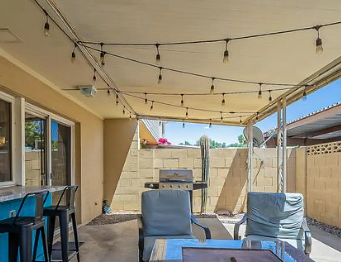 3 bed, 2.5 bath, 1704 sqft, $3,400 — Photo 2