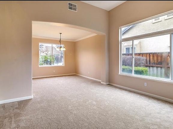 3rd image of 1562 Marine Ct