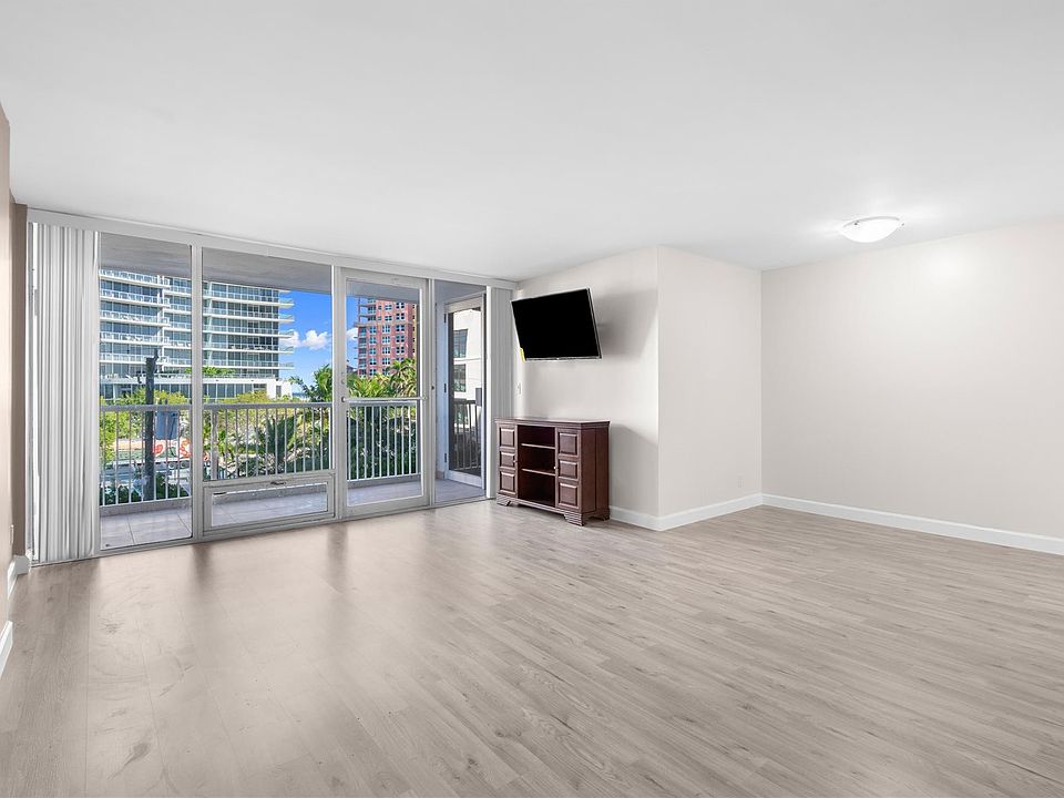 1st image of 2200 NE 33rd Avenue #4D