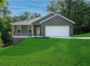 6 Holt Ln, Bella Vista, AR 72715