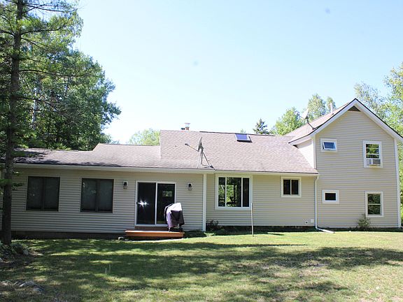 2nd image of 17761 Pineview Dr