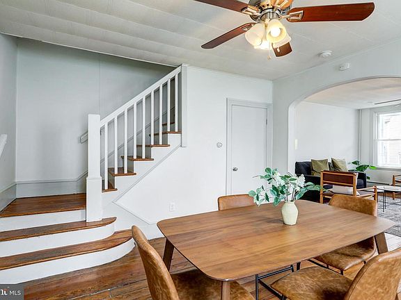 Bright and open dining room