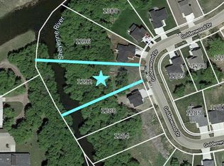 1292 Goldenwood Dr, West Fargo, ND 58078