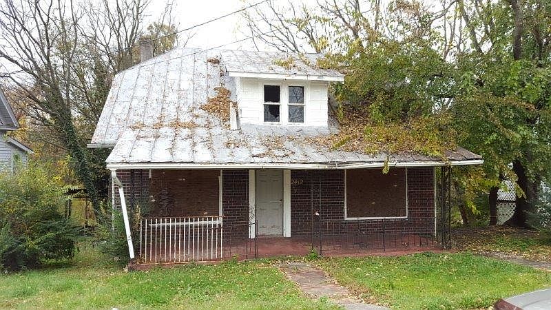 1st image of 2412 Clifton St NW