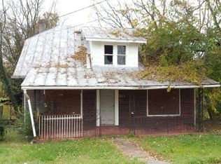 2412 Clifton St NW, Roanoke, VA 24017