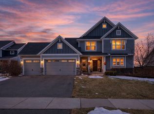 1120 Francesca Ct, Chaska, MN 55318