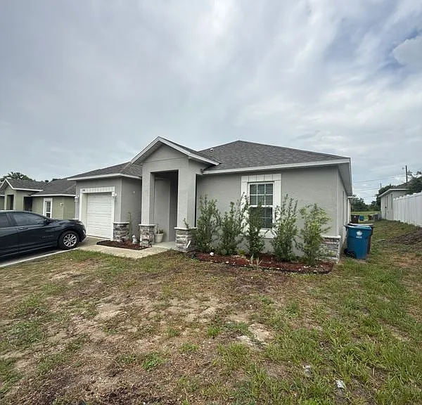 238 E Main St — Photo 1