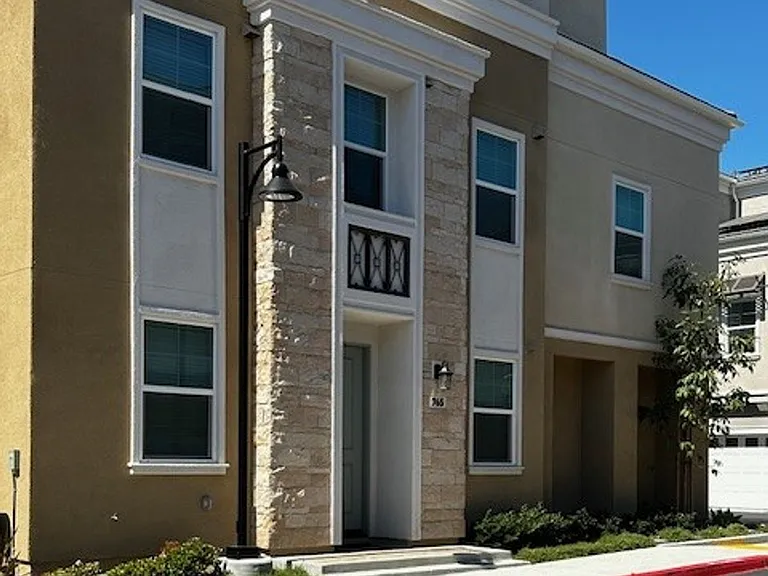 765 Winchester Dr — Photo 1