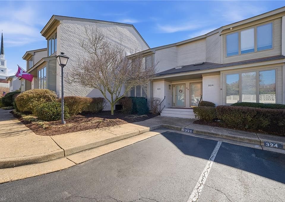 1st image of 326 Sea Pines Ct