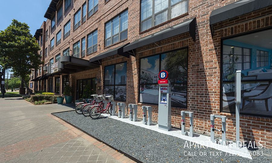 1st image of 2228 Smith St #2871