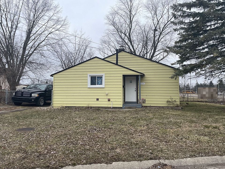 1st image of 32604 Montcalm St