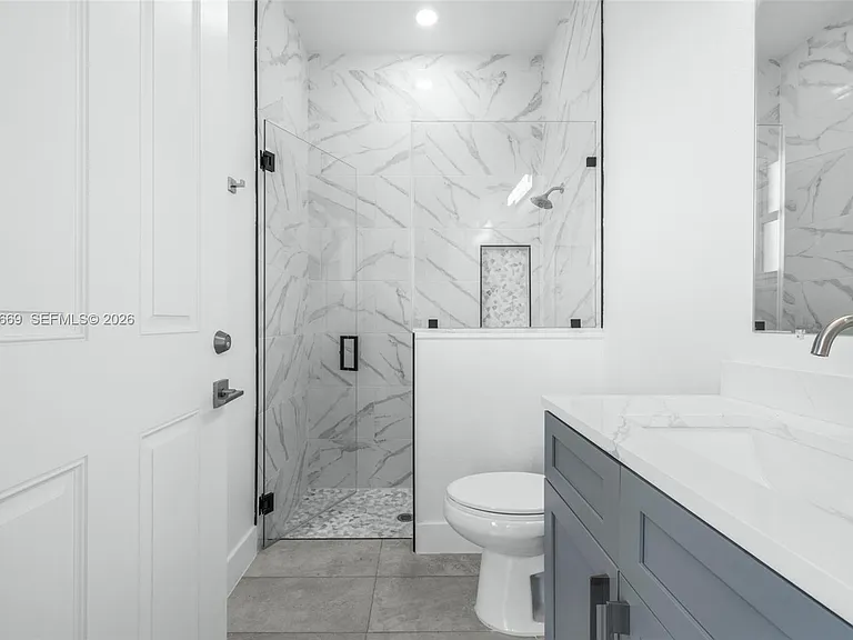 1025 Greenway Ter — Photo 22