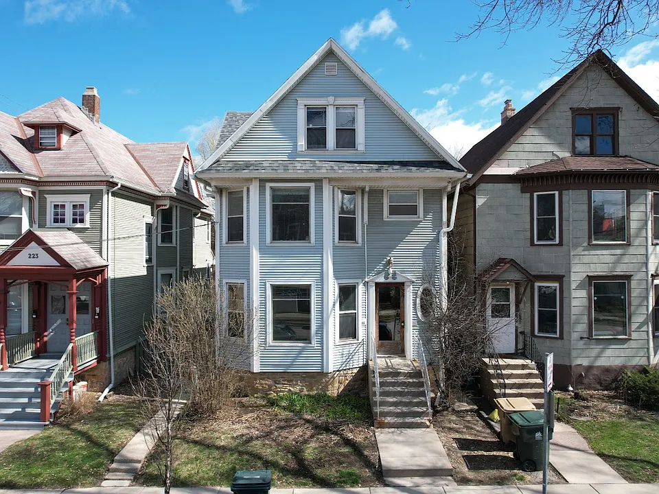 221 N Livingston St